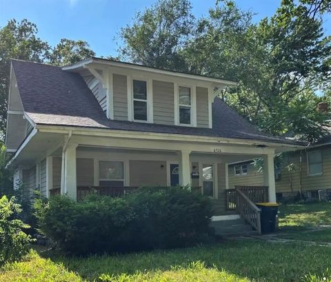 Photo of 6726 Bellefontaine Avenue, Kansas City, MO 64132 (MLS # 2629267)