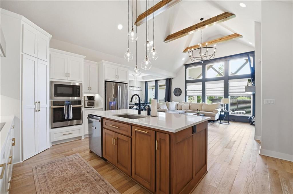 161 NW Carson Drive