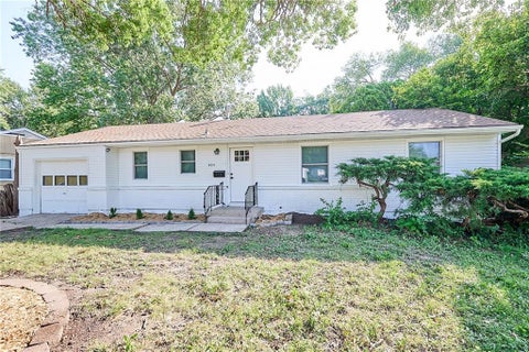 9015 Washington Street, Kansas City, MO 64114 - #: 2633248