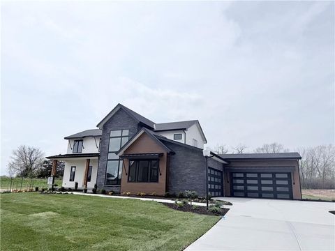 7470 NW Fawn Avenue, Parkville, MO 64152 - #: 2610223