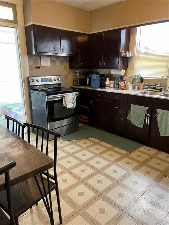 St Joseph, Missouri 64501, United States, ,Residential,Pending,208891