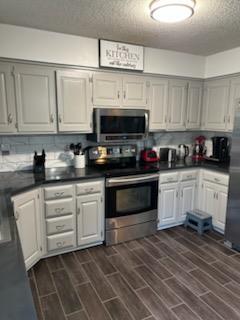 11312 W 77th Street