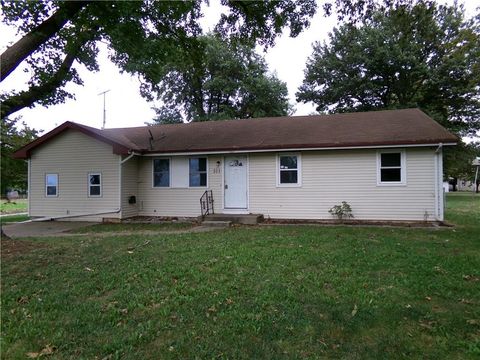 Photo of 311 Park Street, Corder, MO 64021 (MLS # 2581762)
