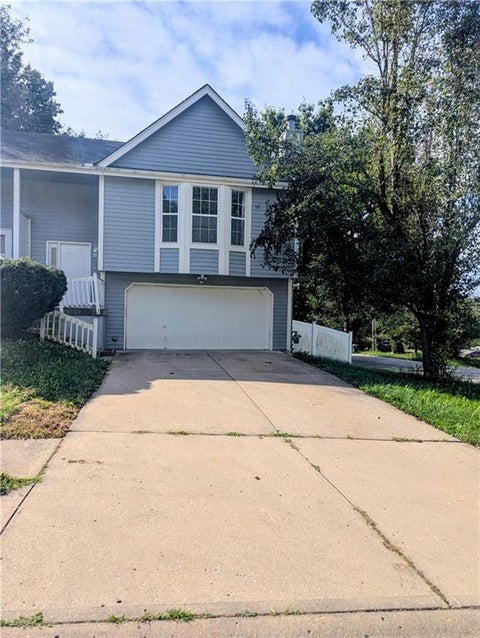 Photo of 3539 NW 70th Street, Kansas City, MO 64151 (MLS # 2644079)
