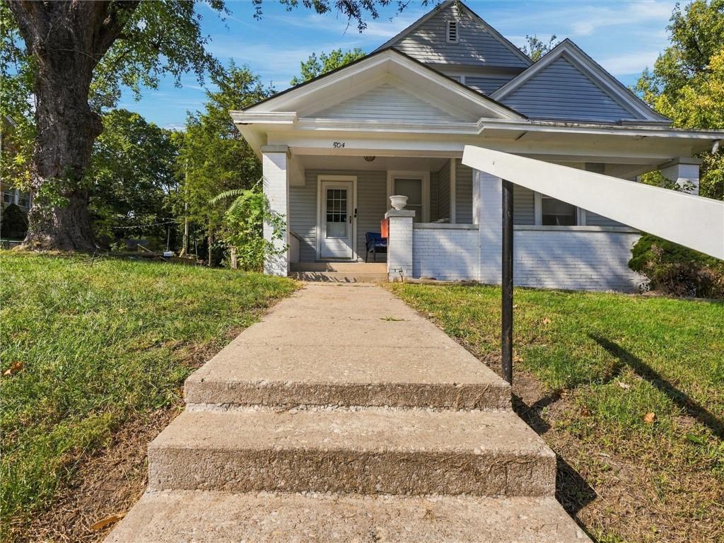 504 N College Street