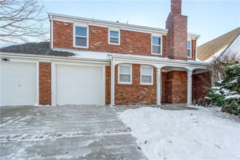 1503 Crossgate Drive Lawrence KS 66047