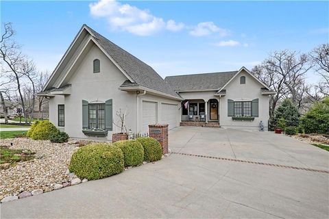 Photo of 16661 S Country Club Drive, Loch Lloyd, MO 64012 (MLS # 2609529)