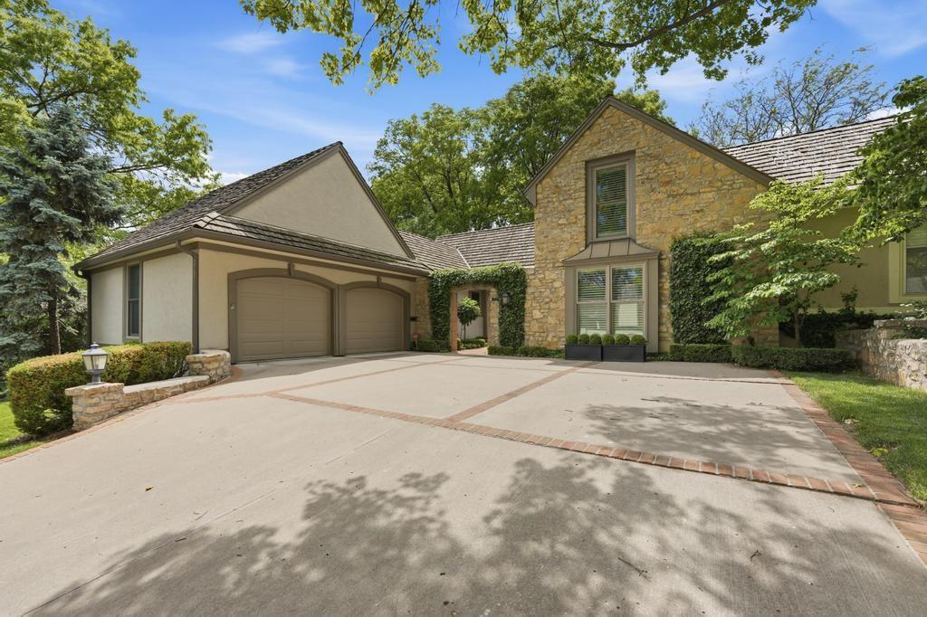 7904 Bristol Court