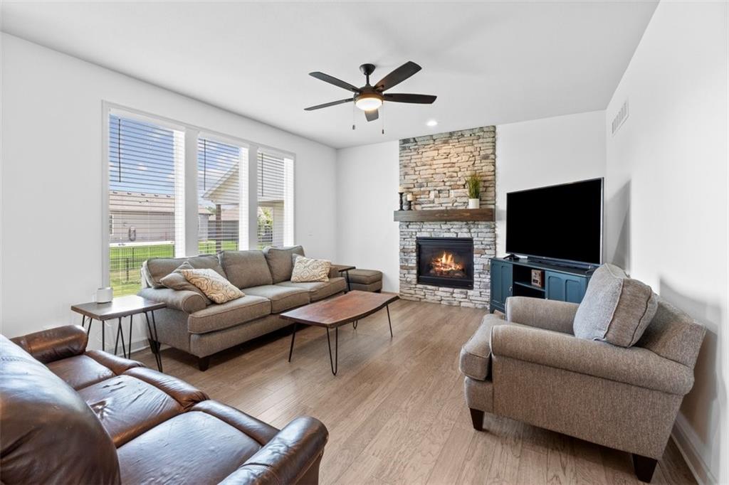 19623 W 196th Terrace