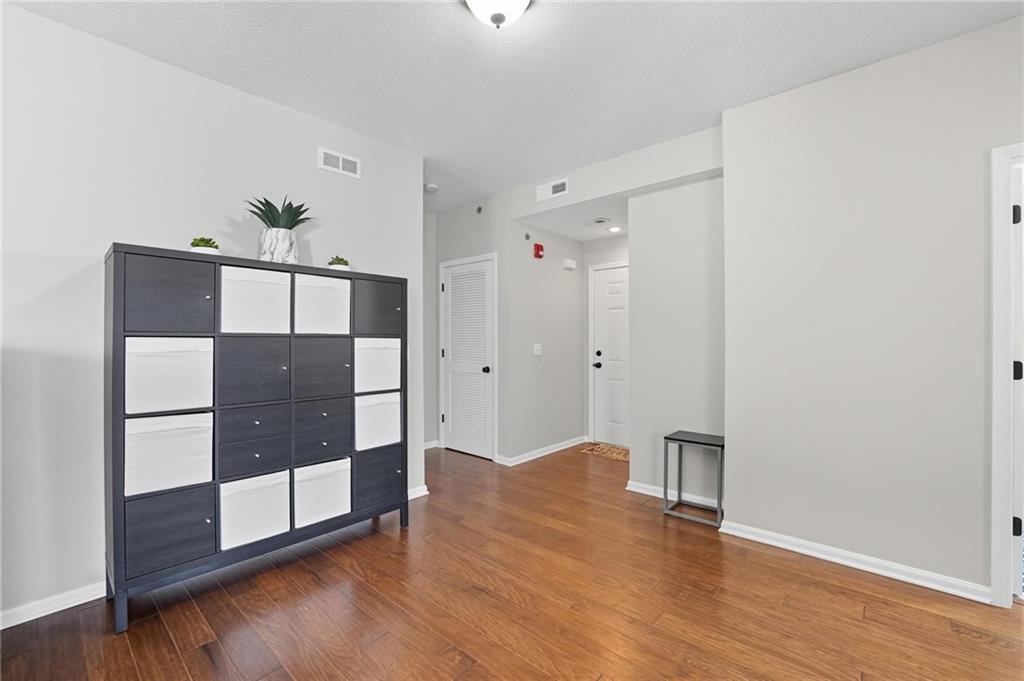 8020 N Drury Avenue 2A