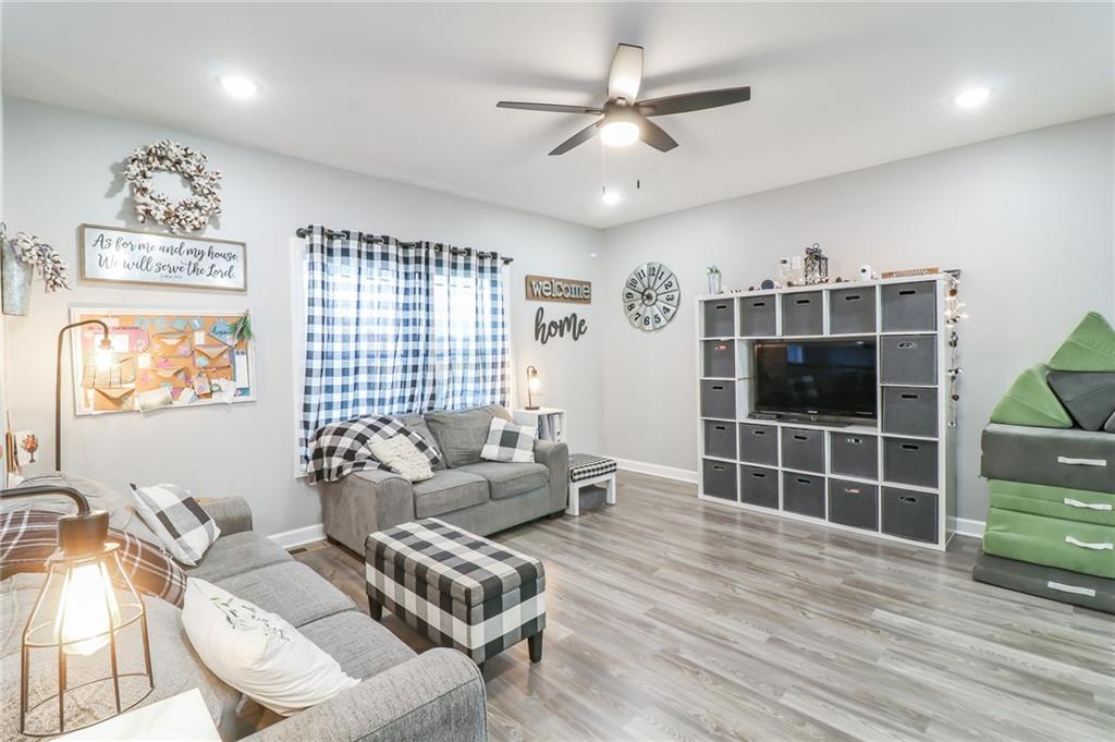 1014 Golden Eagle Circle