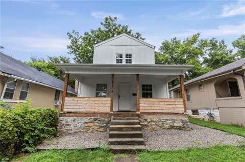 Photo of 6214 Tracy Avenue, Kansas City, MO 64110 (MLS # 2635708)