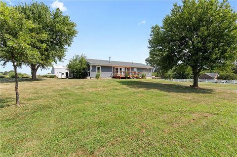 15038 Fairmount Road Basehor KS 66007