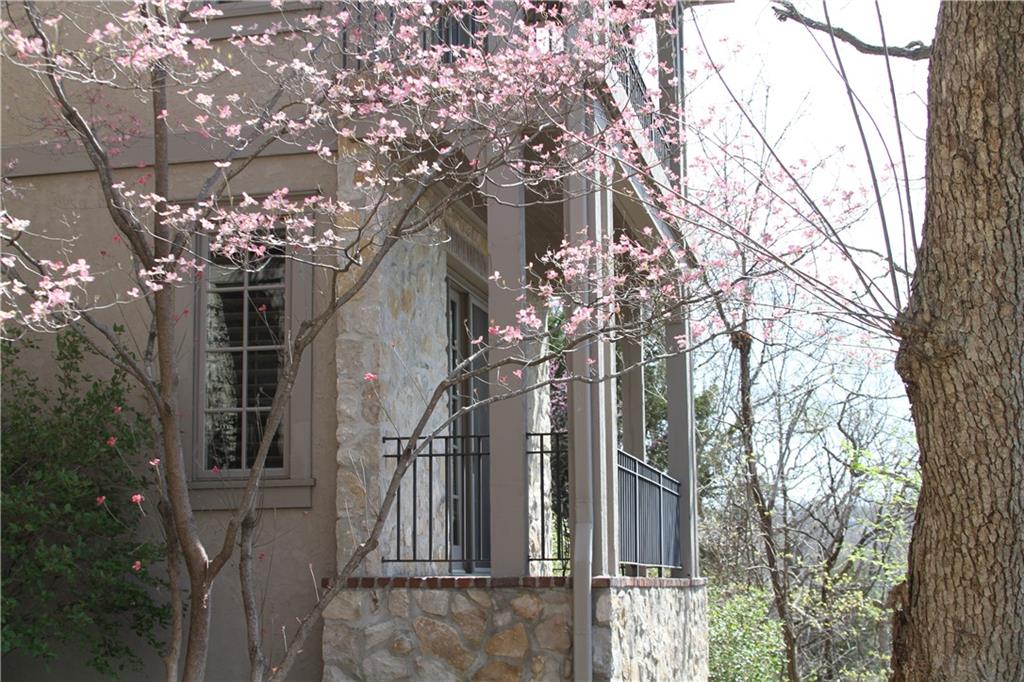 10462 S Oakcrest Lane