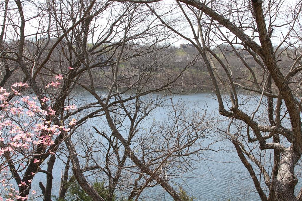 10462 S Oakcrest Lane