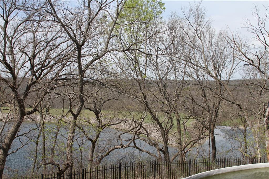 10462 S Oakcrest Lane