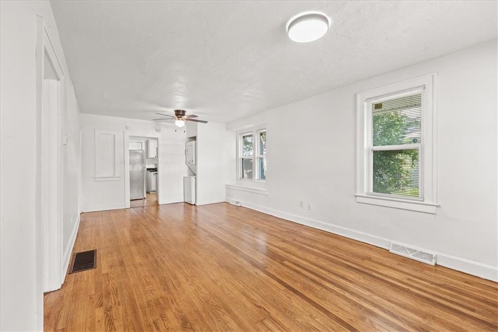 1116 S Woodland Avenue