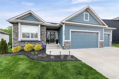 Photo of 2104 Foxtail Drive, Kearney, MO 64060 (MLS # 2617280)