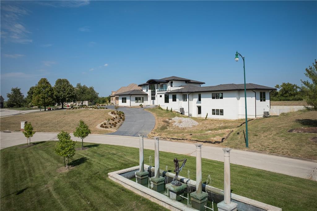 3331 S Saddle Ridge Court