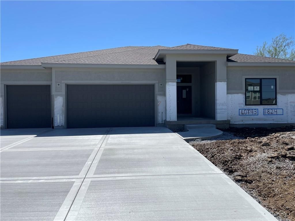 Photo of 1824 Homestead Drive, Liberty, MO 64068 (MLS # 2609730)