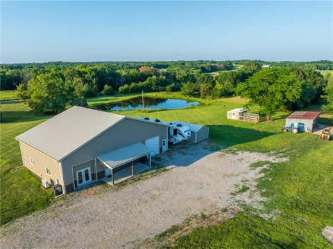Photo of 2952 NE Hedge Road, Maysville, MO 64469 (MLS # 2625671)