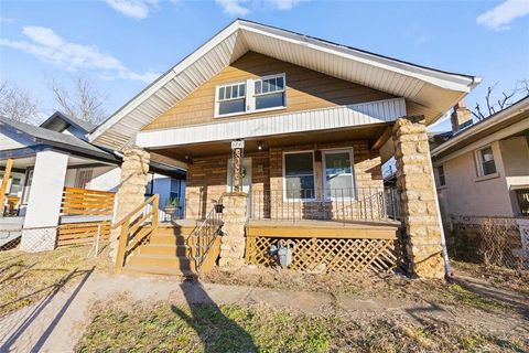 3741 Olive Street, Kansas City, MO 64109 - #: 2595431