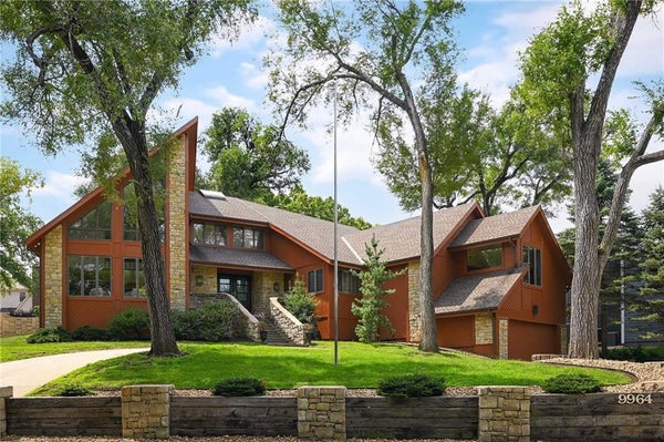 9964 HEMLOCK DR, OVERLAND PARK, KS 66212 - Image 3dfbfb1f34a4f82b1e8acc08e7cdfc79/139227608