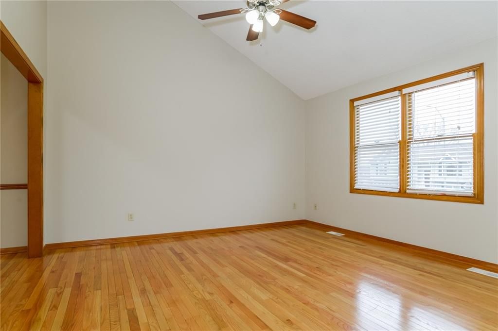 Photo of 8620 N Crawford Avenue, Kansas City, MO 64153 (MLS # 2596757)