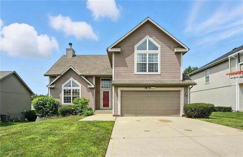 7218 N Lewis Avenue Kansas City MO 64158