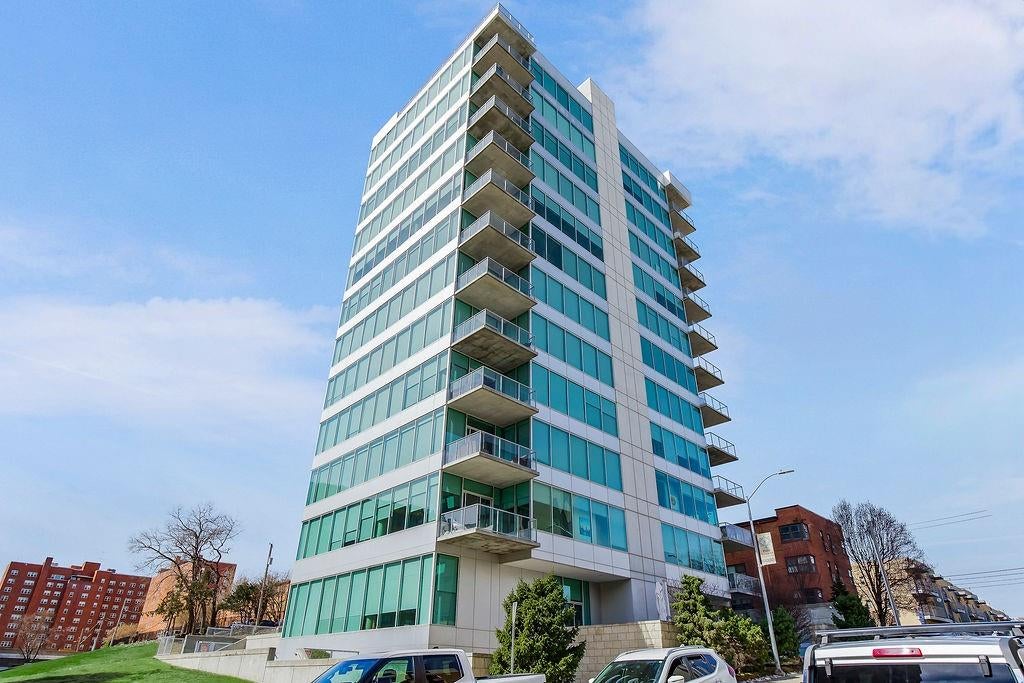 4646 Broadway Boulevard 3S