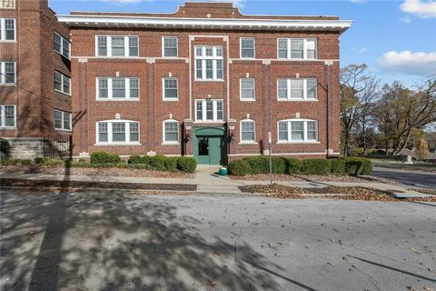 514 E 44th Street 300 Kansas City MO 64111