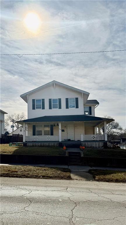 Photo 1 of 20 — 305 W Main Street, Richmond, MO 64085