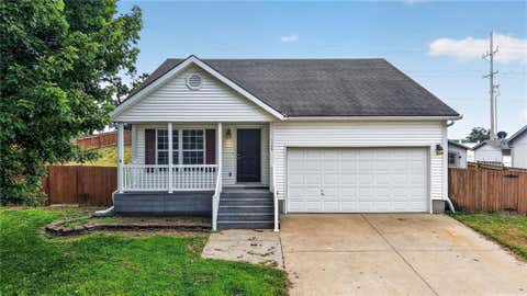 Photo of 1709 Chadwick Cove, Louisburg, KS 66053 (MLS # 2635739)