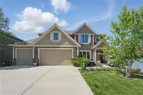 3716 NW 76th Street, Kansas City, MO 64151 - #: 2547872