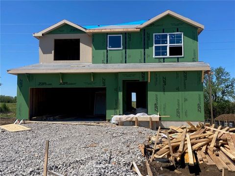 Photo of 19338 Skyview Lane, Spring Hill, KS 66083 (MLS # 2603285)