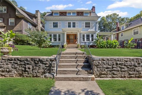 3625 Locust Street Kansas City MO 64109