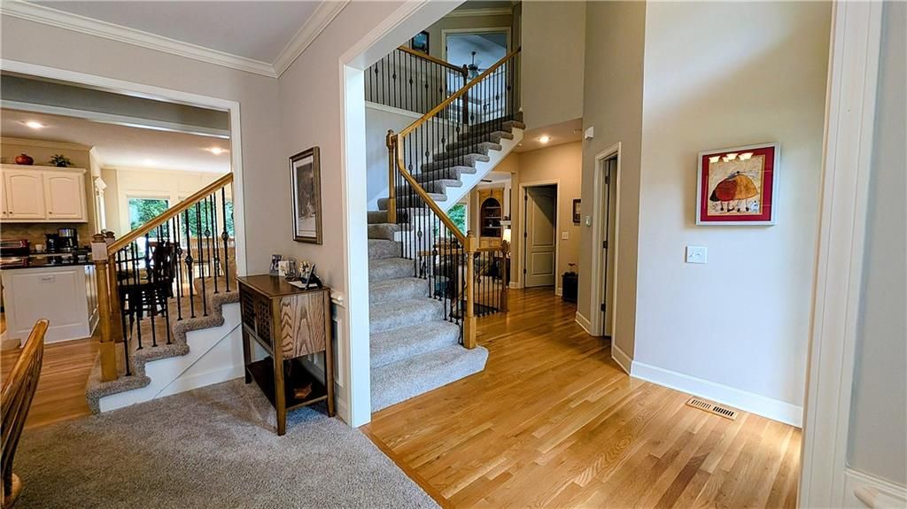Photo of 1575 Oakwood Lane, Liberty, MO 64068 (MLS # 2577186)