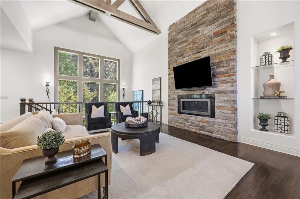 6119 Southlake Drive