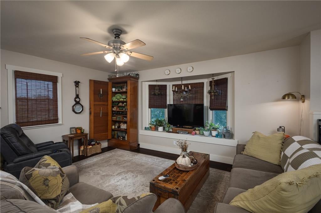 2734 N 99th Street
