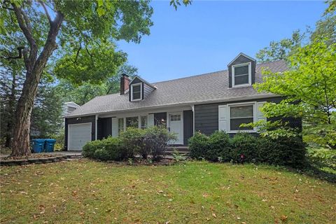 7400 Canterbury Street Prairie Village KS 66208