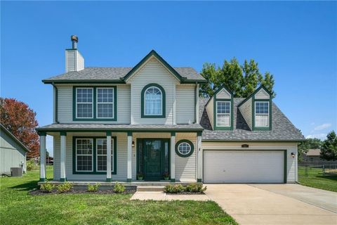 321 N Pine Street Gardner KS 66030