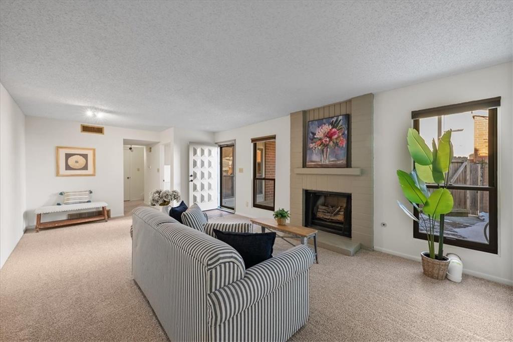 6242 Rosewood Street