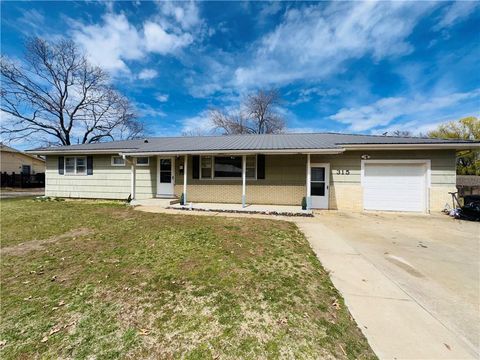 315 E Monroe Avenue, Garnett, KS 66032 - MLS#: 2539103