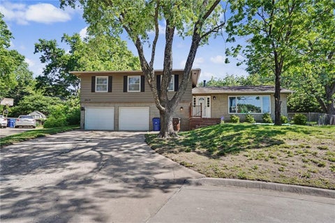 Photo of 2624 Bardith Court, Lawrence, KS 66046 (MLS # 2629250)