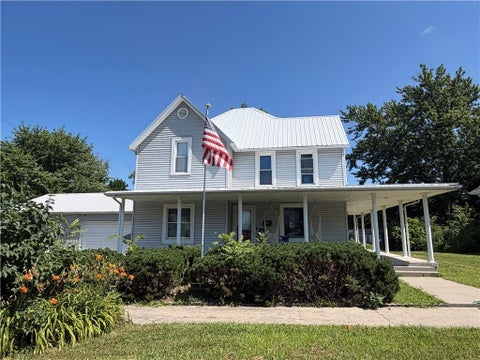 Photo of 1215 Clay Street, Chillicothe, MO 64601 (MLS # 2631359)