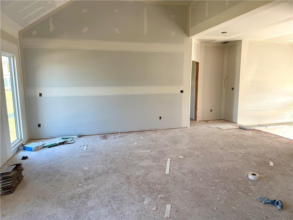 Photo of 1038 Fir Lane, Liberty, MO 64068 (MLS # 2636616)