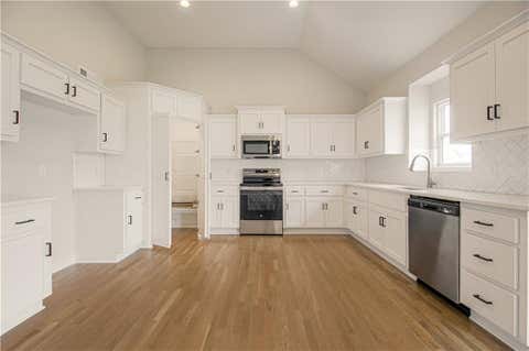 Tiny photo for 1038 Fir Lane, Liberty, MO 64068 (MLS # 2636616)