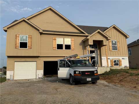 Tiny photo for 1038 Fir Lane, Liberty, MO 64068 (MLS # 2636616)