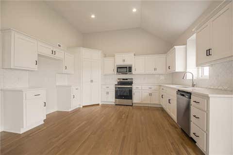 Tiny photo for 1038 Fir Lane, Liberty, MO 64068 (MLS # 2636616)