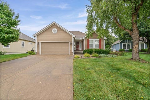 Photo of 1802 Meadowlark Court, Raymore, MO 64083 (MLS # 2637875)